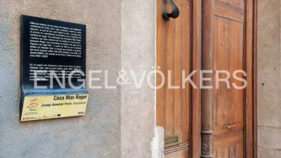 Apartment on Carrer de Monturiol