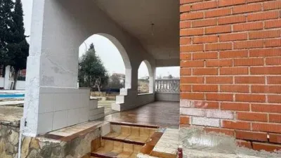 Chalet in Colmenar de Oreja photo 4