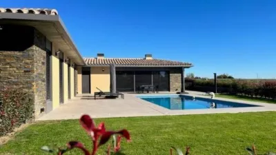 House in Navata photo 20