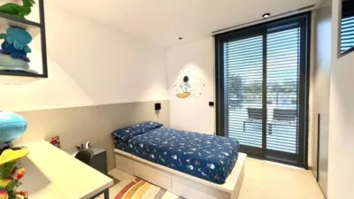 House in Navata photo 4