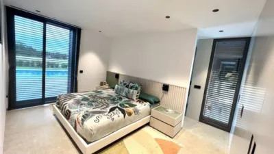 House in Navata photo 8