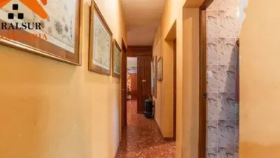 Chalet en venta en Calle Torrequinto No Number, Oromana (Alcalá de Guadaíra) de 349.990 €