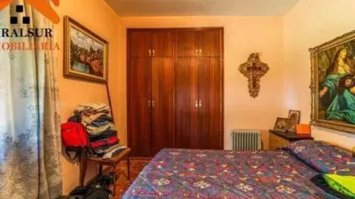 Chalet en venta en Calle Torrequinto No Number, Oromana (Alcalá de Guadaíra) de 349.990 €