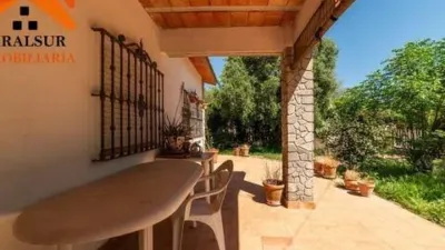 Chalet en venta en Calle Torrequinto No Number, Oromana (Alcalá de Guadaíra) de 349.990 €