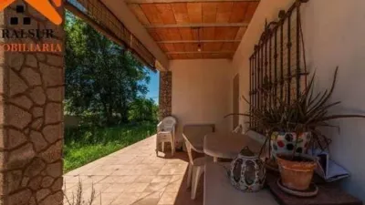 Chalet en venta en Calle Torrequinto No Number, Oromana (Alcalá de Guadaíra) de 349.990 €