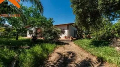 Chalet en venta en Calle Torrequinto No Number, Oromana (Alcalá de Guadaíra) de 349.990 €