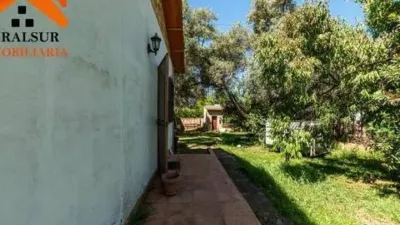 Chalet en venta en Calle Torrequinto No Number, Oromana (Alcalá de Guadaíra) de 349.990 €