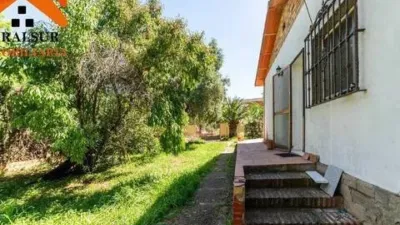 Chalet en venta en Calle Torrequinto No Number, Oromana (Alcalá de Guadaíra) de 349.990 €