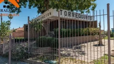 Chalet en venta en Calle Torrequinto No Number, Oromana (Alcalá de Guadaíra) de 349.990 €