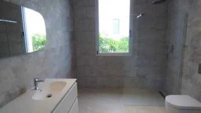 House on Carrer Roma photo 12