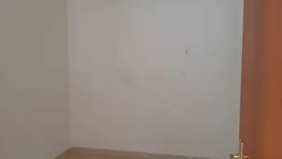 Local comercial en venta en Bertamiráns - Más