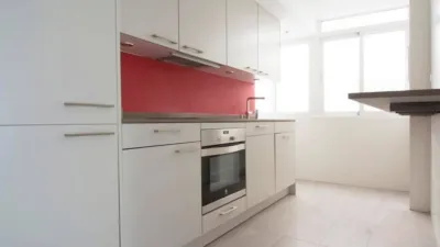 Piso en alquiler en Paseíto de Ramiro, San Antón (Distrito Mercado-Casco Antiguo. Alicante - Alacant) de 1.400 €<span>/mes</span>