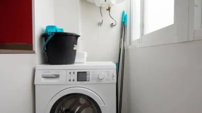 Piso en alquiler en Paseíto de Ramiro, San Antón (Distrito Mercado-Casco Antiguo. Alicante - Alacant) de 1.400 €<span>/mes</span>