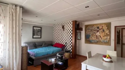 Apartment in Sant Joan Les Fonts photo 2