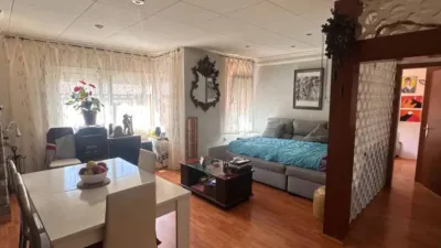 Apartment in Sant Joan Les Fonts photo 4