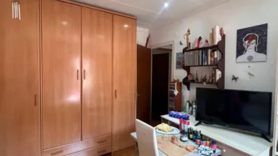Apartment in Sant Joan Les Fonts photo 8