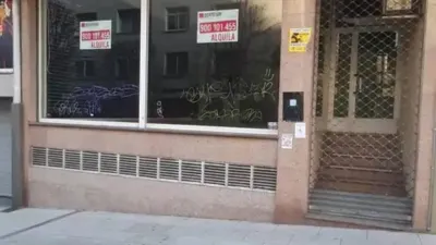 Local comercial en alquiler en Ensanche - Vista 2