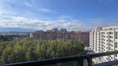 Piso en alquiler en Ermitagaña-Mendebaldea-Etxabakoitz, Ermitagaña-Mendebaldea-Etxabakoitz (Pamplona - Iruña) de 1.300 €<span>/mes</span>