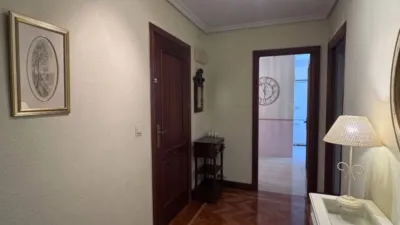 Piso en alquiler en Ermitagaña-Mendebaldea-Etxabakoitz, Ermitagaña-Mendebaldea-Etxabakoitz (Pamplona - Iruña) de 1.300 €<span>/mes</span>