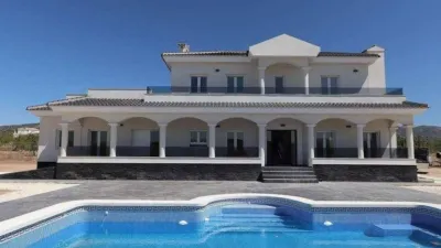 Chalet en Camarillas photo 2