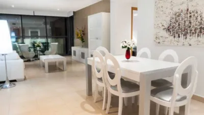 Piso en alquiler en Avenida del Municipio, Poble de Llevant (Benidorm) de 3.850 €<span>/mes</span>