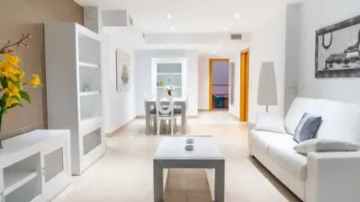 Piso en alquiler en Avenida del Municipio, Poble de Llevant (Benidorm) de 3.850 €<span>/mes</span>