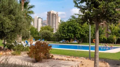 Piso en alquiler en Avenida del Municipio, Poble de Llevant (Benidorm) de 3.850 €<span>/mes</span>