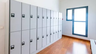 Piso en alquiler en Avenida del Municipio, Poble de Llevant (Benidorm) de 3.850 €<span>/mes</span>