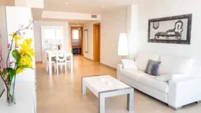 Piso en alquiler en Avenida del Municipio, Poble de Llevant (Benidorm) de 3.850 €<span>/mes</span>