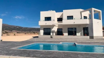 Chalet en Camarillas photo 19