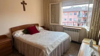 Apartment in Olot photo 8