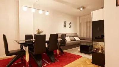 Piso en alquiler en Adelfas - Imagen 2