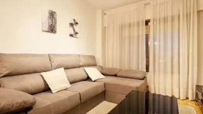 Piso en alquiler en Adelfas - Imagen 4