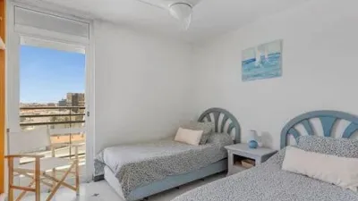 Apartment on Avenida de Cataluna, 1 photo 12
