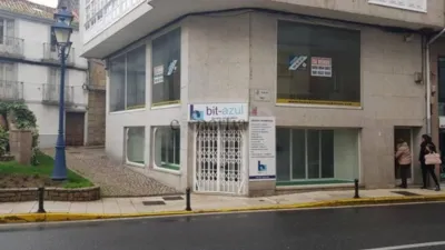 Local comercial en venta en A Pobra Do Caramiñal - Más