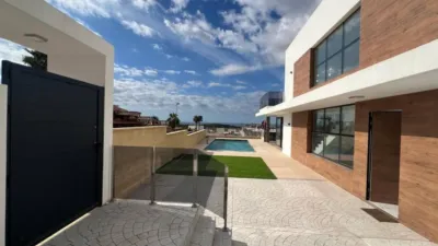 Chalet in Urbanización Balcón de Finestrat-Terra Marina photo 2