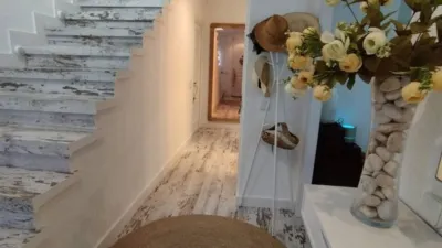Semi-detached house in El Campillo photo 6