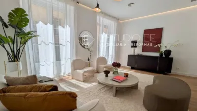 Apartment at Plaza de Canalejas, 1 photo 2
