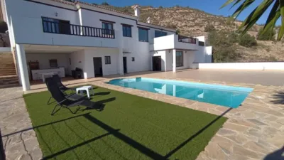 Casa en alquiler en Recinto Ferial-Circunvalación-La Vega, Recinto Ferial-Circunvalación-La Vega (Antequera) de 3.000 €<span>/mes</span>