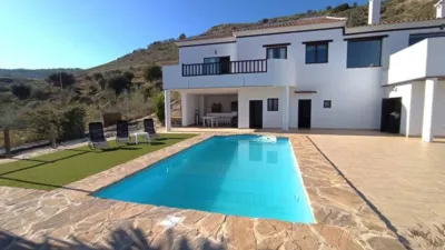 Casa en alquiler en Recinto Ferial-Circunvalación-La Vega, Recinto Ferial-Circunvalación-La Vega (Antequera) de 3.000 €<span>/mes</span>