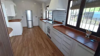 Casa en alquiler en Recinto Ferial-Circunvalación-La Vega, Recinto Ferial-Circunvalación-La Vega (Antequera) de 3.000 €<span>/mes</span>