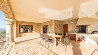 Chalet in Les Torroelles photo 5