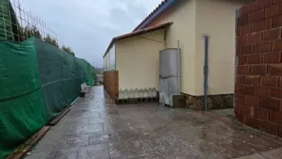 Chalet in Colmenar de Oreja photo 10