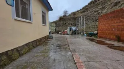Chalet in Colmenar de Oreja photo 7