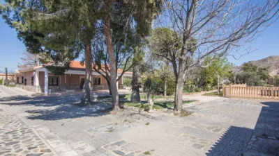 Casa – Redován - Més