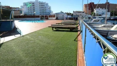 Apartment in Carrer del Cap de la Gola photo 22