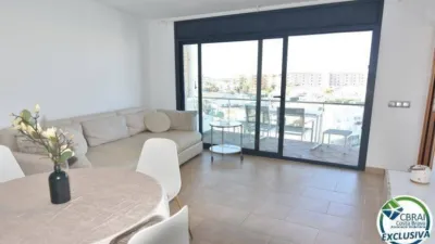 Apartment in Carrer del Cap de la Gola photo 4