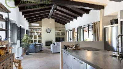 Boutique Hotel with Helipad, Tennis Court and Heated Pool in Villanueva de la Concepción photo 5