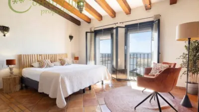 Boutique Hotel with Helipad, Tennis Court and Heated Pool in Villanueva de la Concepción photo 10