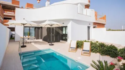 House in Los Balcones-Los Altos-Punta Prima photo 12